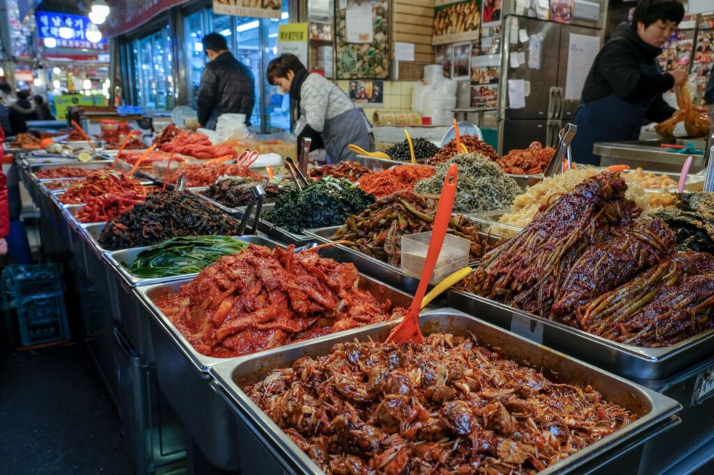 mercato alimentare in Korea - Viaggiare, un modo per non diventare razzisti